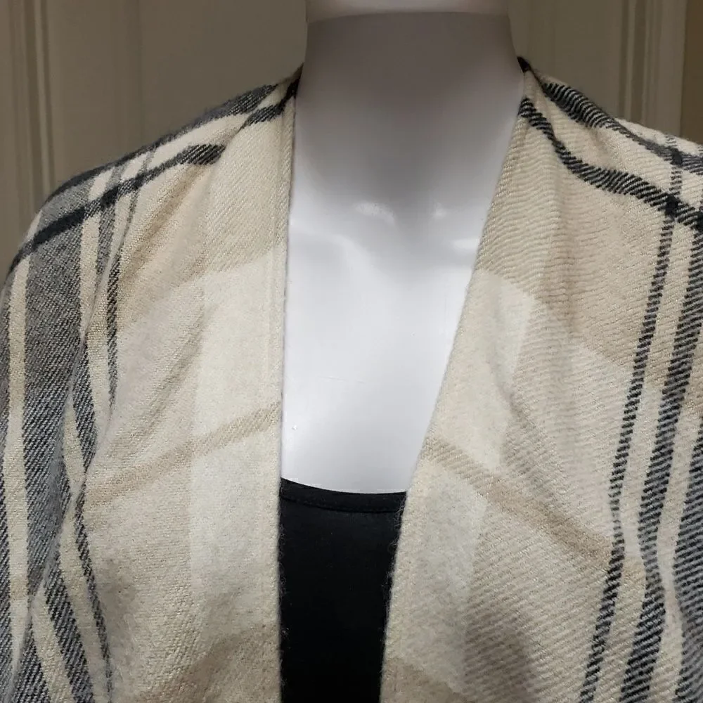 Timless Classic Plaid Shawl  Wrap sz OS
